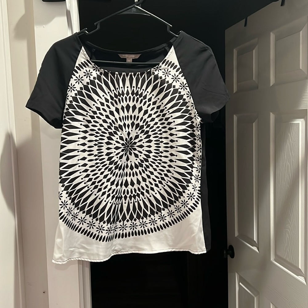 Women’s Banana Republic blouse